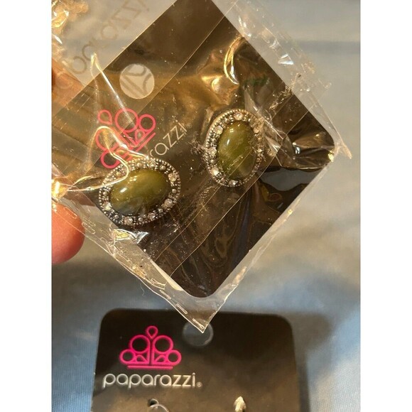 Paparazzi New Sealed Necklaces and Other Jewelry Lot of 5 - Picture 7 of 7